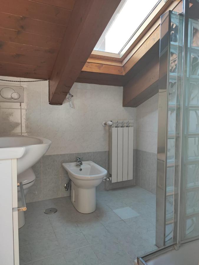 Red Lux Apartment Fiumicino Eksteriør bilde