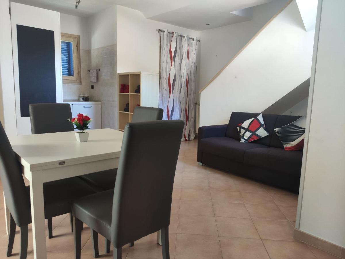 Red Lux Apartment Fiumicino Eksteriør bilde